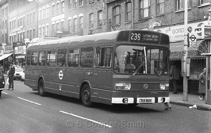 236,BW40,08,LS162,236,LEYTON GREEN,FINSBURY PARK,21051978.jpg