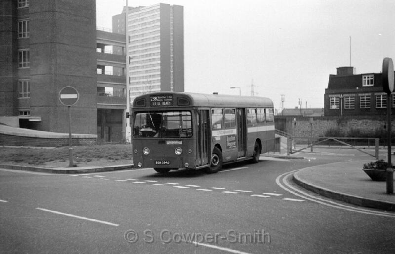 238,BW02,09,SMS344 238 LITTLE HEATH STRATFORD 1076.jpg