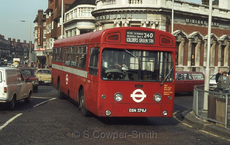 240,S35,19,SMS376,240,Golders Green Stn,Golders Green,Sep 79.jpg