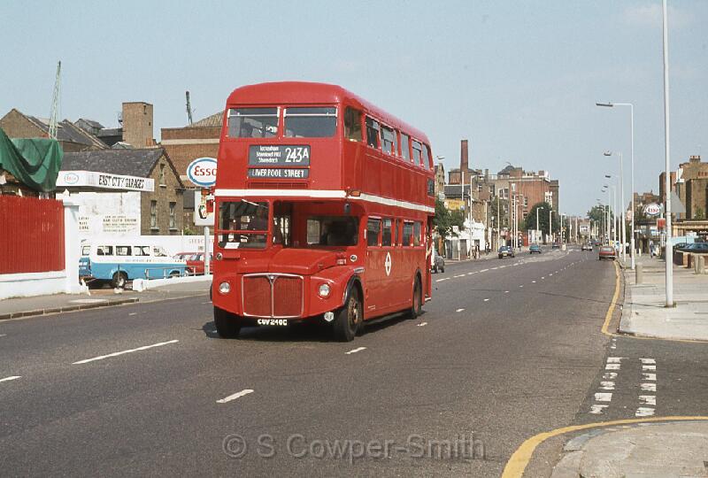 243A,S37,38,RCL2240,243A,LIVERPOOL STREET,KINGSLAND RD,JUNE 1980.jpg