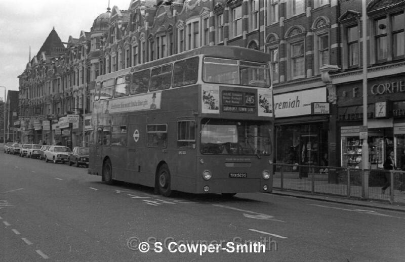 245,BW62,02,DMS2523,245,SUDBURY TOWN STN,GOLDERS GREEN,300978.jpg