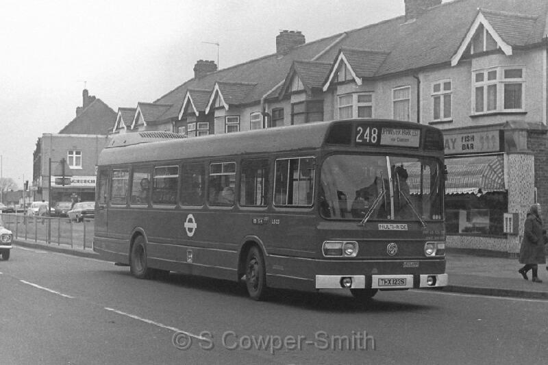 248, BW27,36,LS123,248,UPMINSTER PARK ESTATE VIA CRANHAM,HORNCHURCH GARAGE,260278.JPG