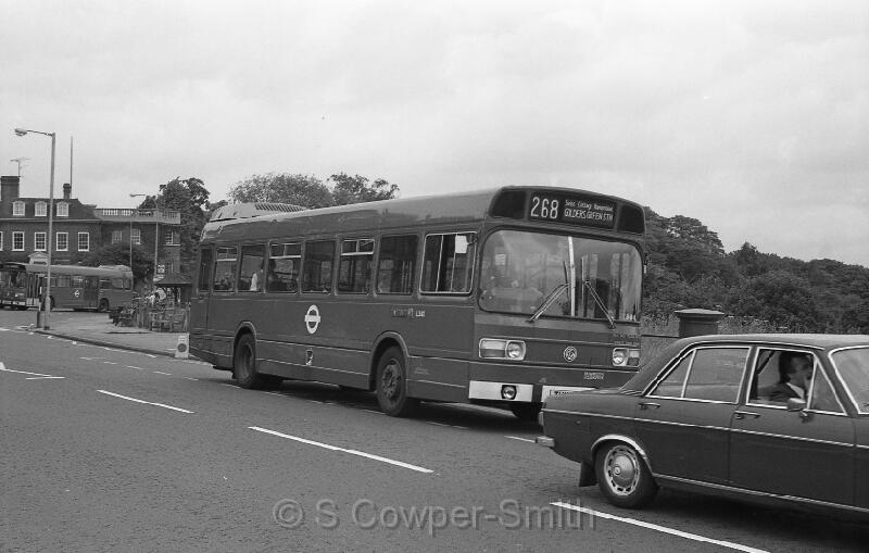 268,BW45,05,LS112,268,GOLDERS GREEN STN,HAMPSTEAD,01071978.jpg