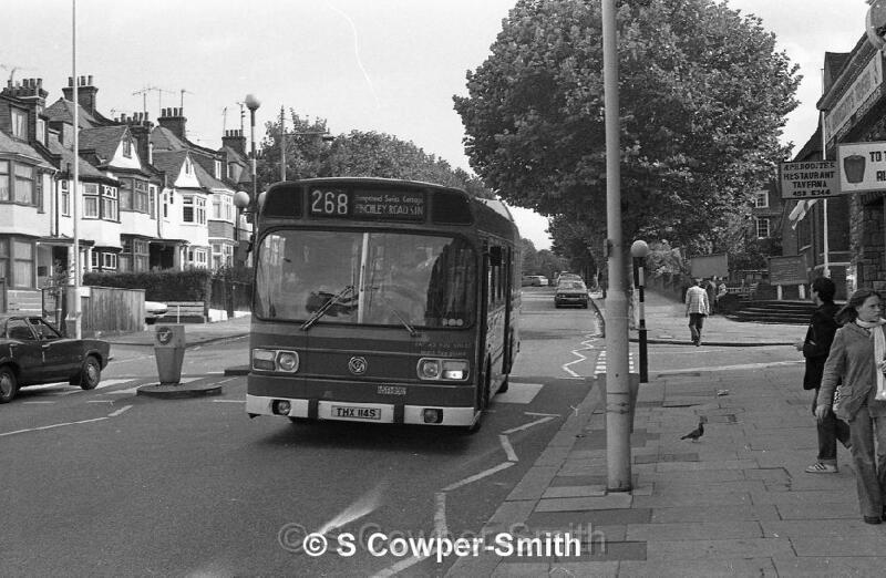 268,BW62,37,LS114,268,FINCHLEY ROAD STN,GOLDERS GREEN,300978.jpg