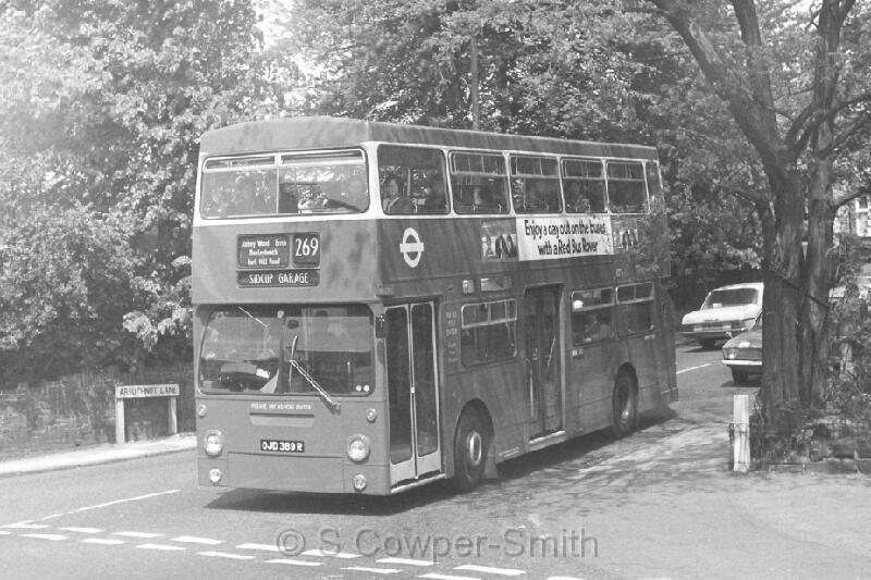 269,BW18,20,DMS2389,269,SIDCUP GARAGE, ARBUTHNOT LANE,21051977.JPG