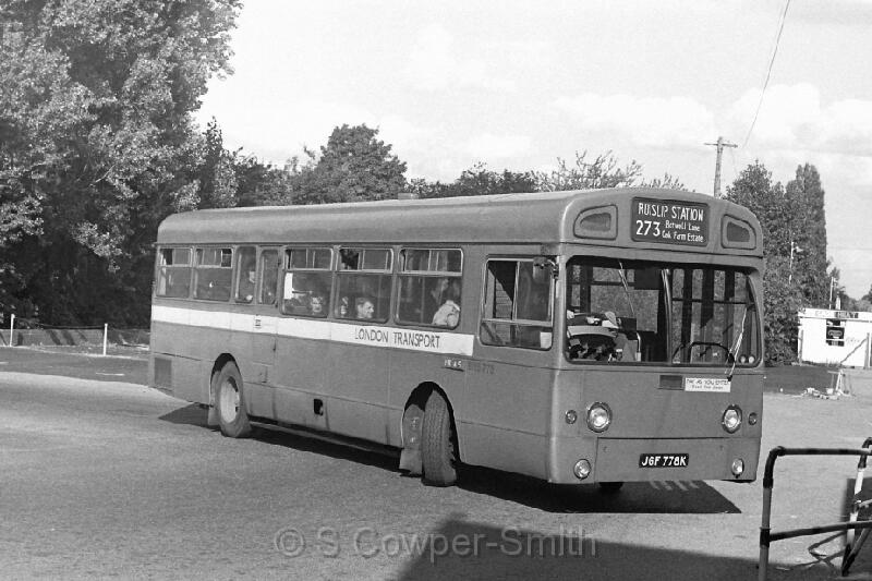 273,BW25,03,SMS778,273,Ruislip Station,Ruislip Station,Sept 1977.JPG