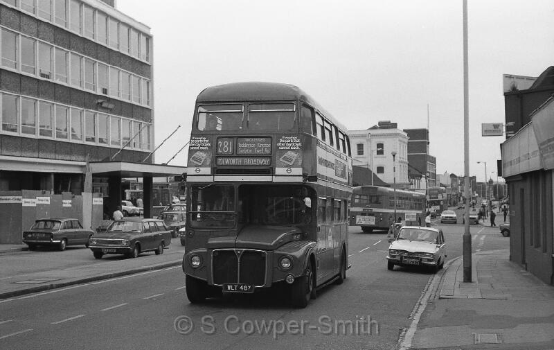 281,BW43,36,RM0487,281,TOLWORTH BROADWAY,SURBITON STN,01061978.jpg