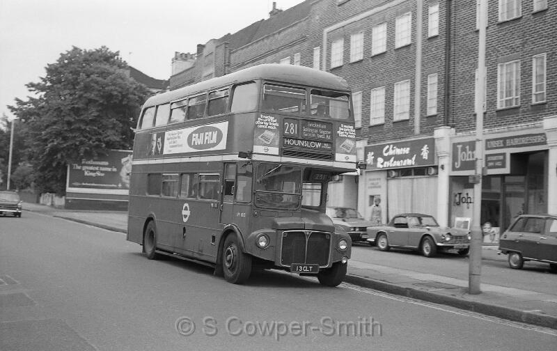 281,BW43,37,RM1013,281,HOUNSLOW BUS STATION,SURBITON STN,01061978.jpg