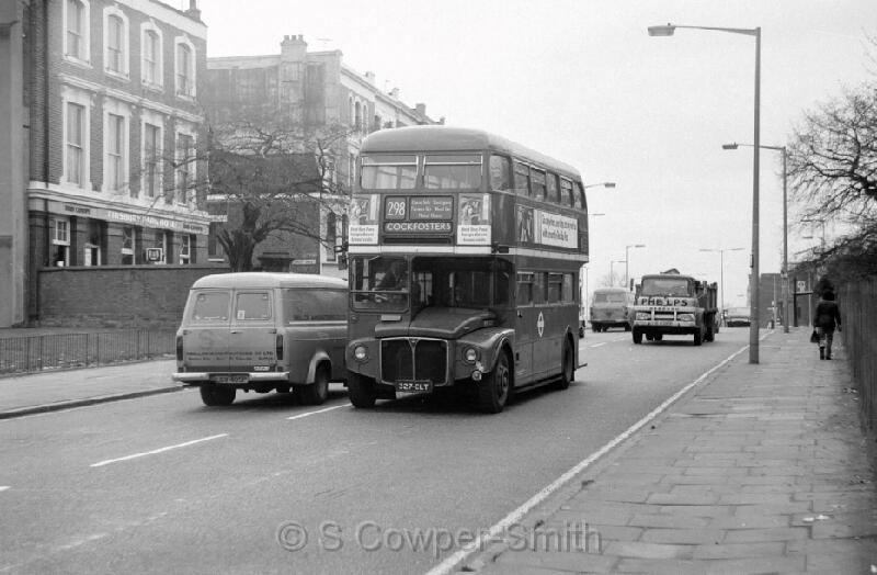 298,BW02,27, RM1327 298 COCKFOSTERS MANORHOUSE 1076.jpg