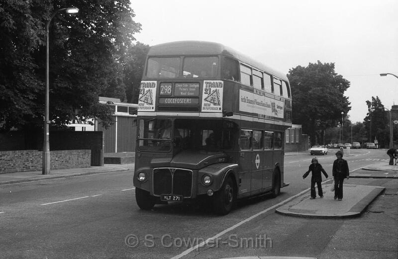 298,BW63,09,RM0271,298,COCKFOSTERS,HIGH ST SOUTHGATE,01-09-78.jpg