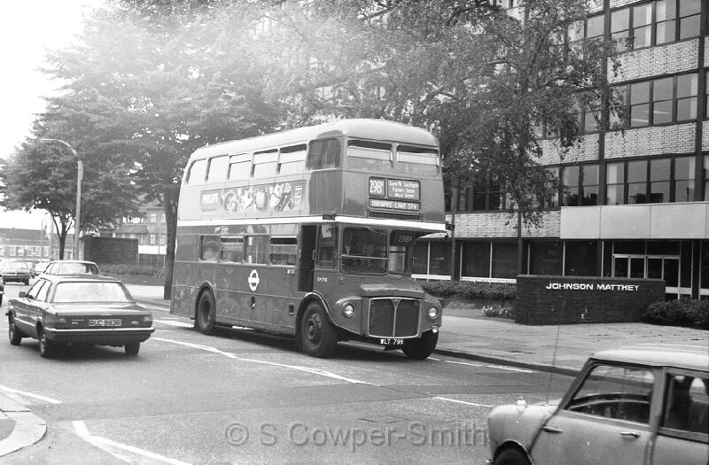 298A,BW63,10,RM0798,298A,TURNPIKE LANE STN,HIGH ST SOUTHGATE,01-09-78.jpg