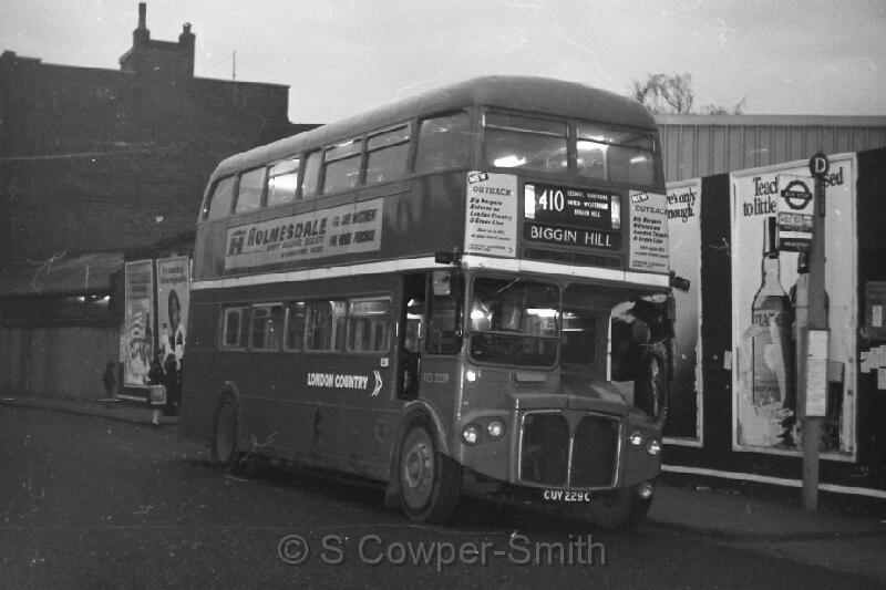 410,BW22,14,RCL2229,410,BIGGIN HILL,BROMLEY NORTH ST,JAN 1978.JPG