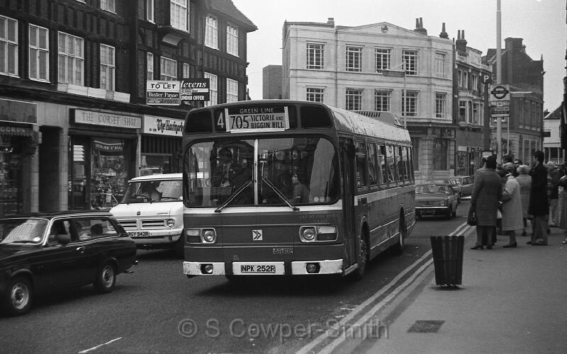 705,BW39,36,SNB252,705,VICTORIA AND BIGGIN HILL,BROMLEY MARKET SQ,20051978.jpg