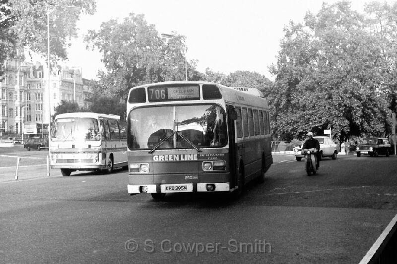 706,BW06,24 SNB141 HYDE PK CNR 706 CHELSHAM 101976.JPG