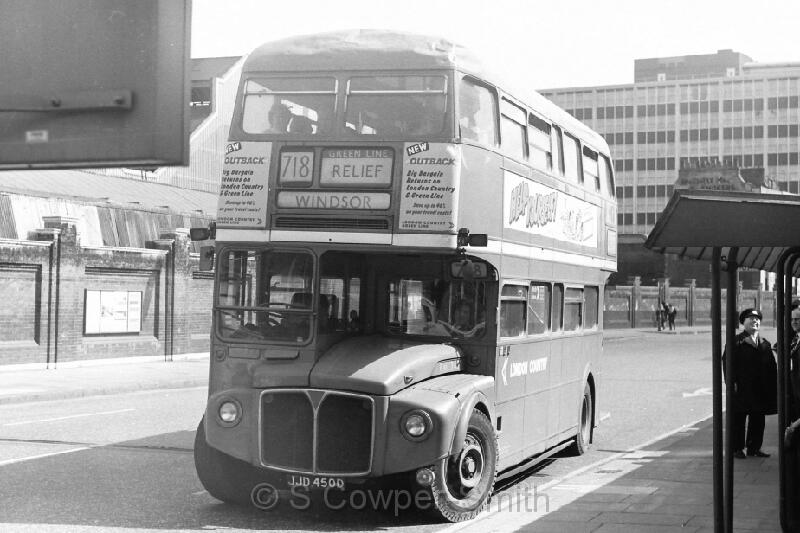 718,BW17,02,RML2450,718,WINDSOR, ECCLESTON BRIDGE,18051977.JPG