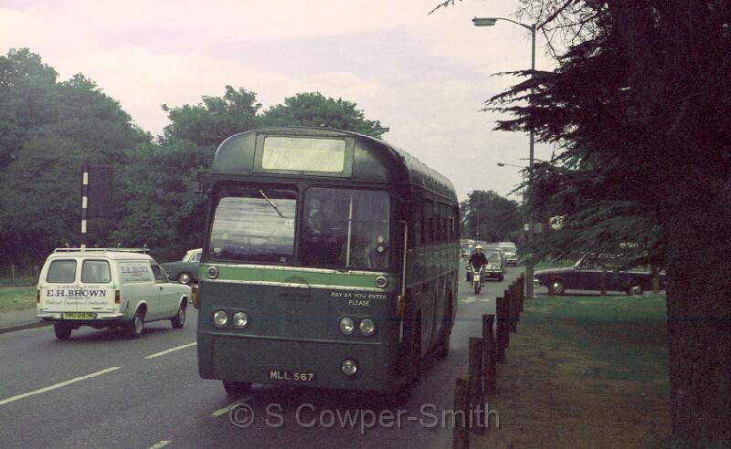 725,CL23,12,RF180,725,WINDSOR,CHISLEHURST WAR MEMORIAL,AUG 1976,,.jpg