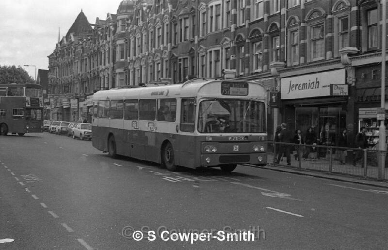 732,BW62,01,RP01,732,HITCHIN,GOLDERS GREEN,300978.jpg