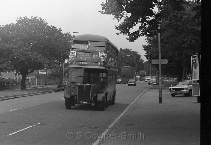 87,BW57,41,RT2517,87,Rainham Abbey Wood Lane,Barking,Aug 1978.jpg