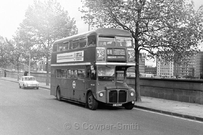 88,BW06,12 RML2689 MILLBANK 88 MITCHAM CRICKETERS 101976.JPG