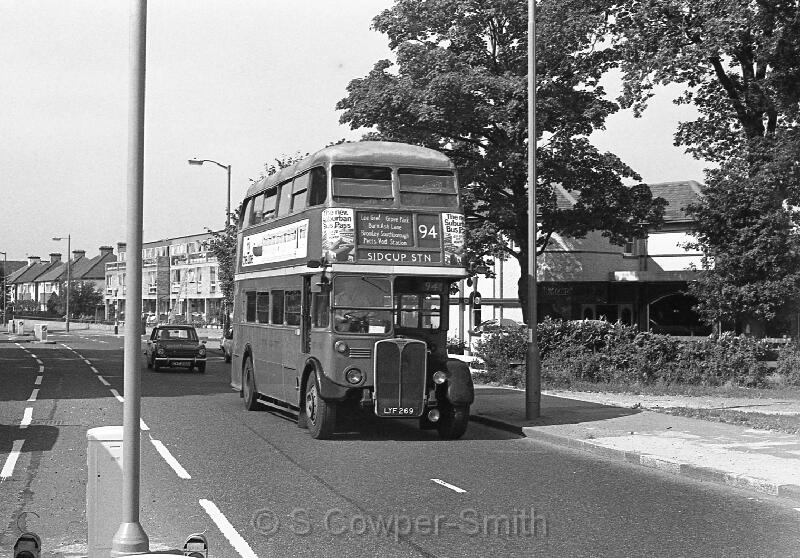 94,BW54,06,RT4210,94,SIDCUP STN,BROMLEY COMMON CROWN BR2,01081978.jpg