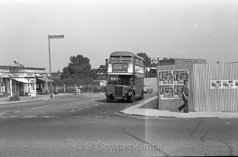 94,BW54,30,RT3871,94,PETTS WOOD STATION,PETTS WOOD STN BR5 ,01081978.jpg