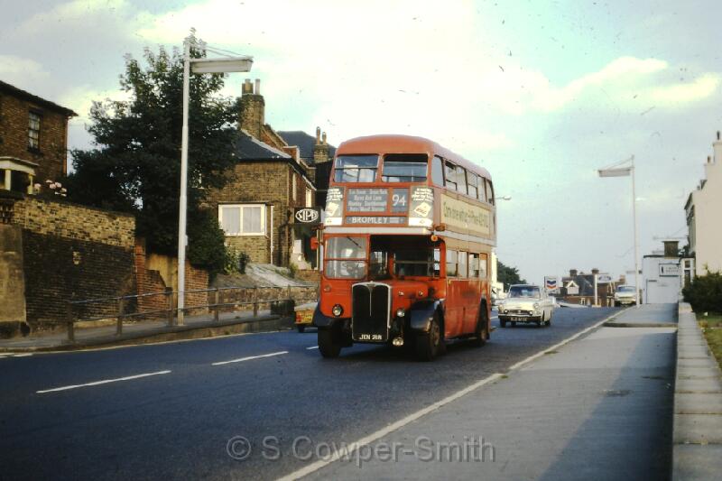 94,S27,05,RT0840,94,Bromley Market Square,Masons Hill,25081978.JPG - 94,S27,05,RT0840,94,Bromley Market Square,Masons Hill,25081978