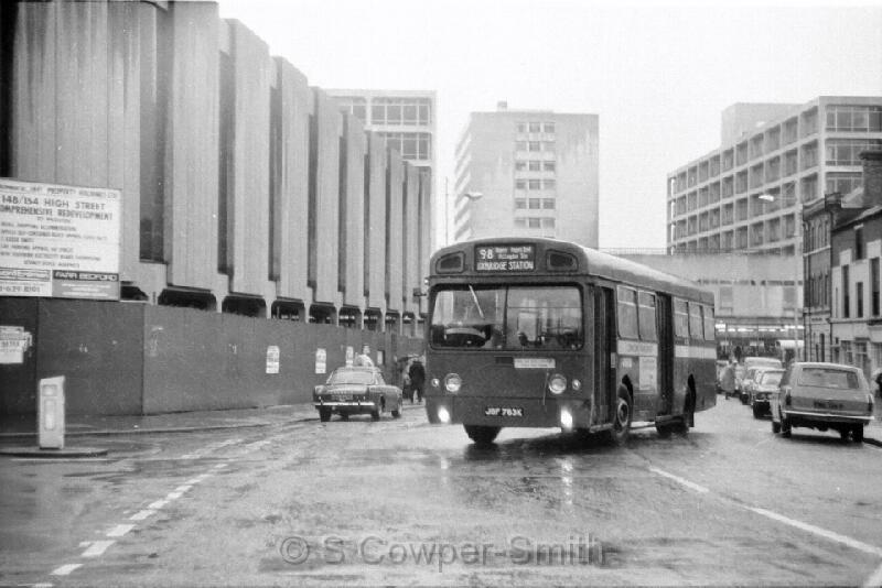 98,BW04,15 SMS763 98 UXBRIDGE STATION UXBRIDGE 021076.jpg