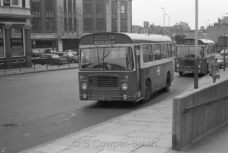 C11,BW45,42,BS04,C11,WILLESDEN GREEN STN,ARCHWAY,01071978.jpg