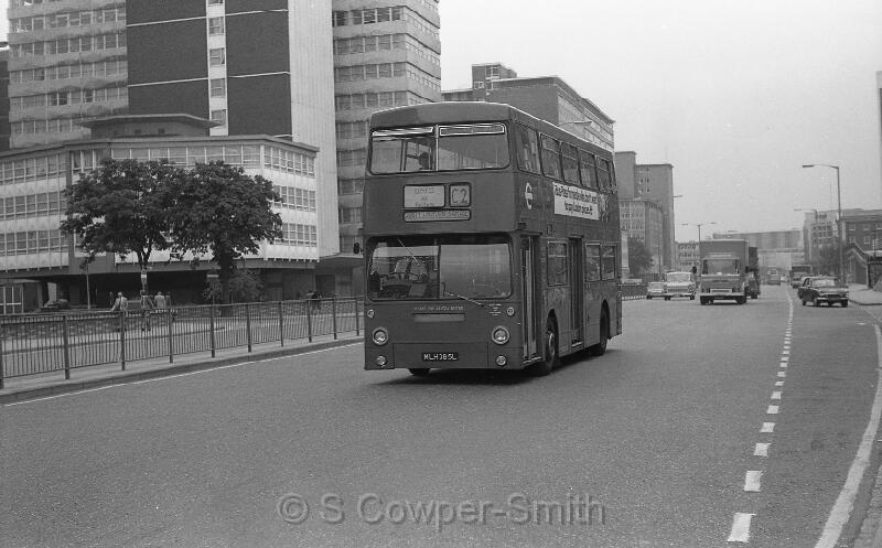 C2,BW56,28,DMS1385,C2,South Croydon Garage,Wellesley Rd,Aug 1978.jpg