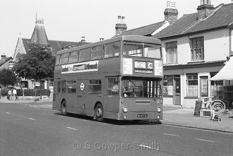 C4,BW52,33,DMS1373,C4,STH CROYDON GAR VIA WEST CROYDON,SOUTH CROYDON GARAGE,01081978.jpg