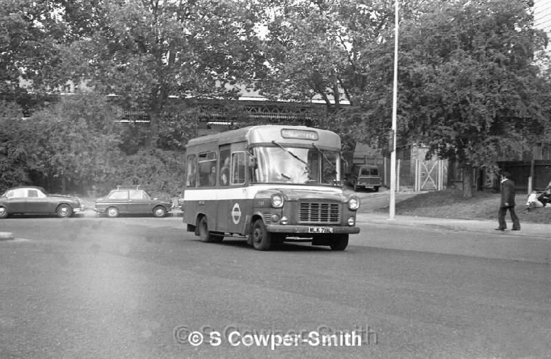 H2,BW62,04,FS19,H2,GOLDERS GREEN CIRCULAR,GOLDERS GREEN,300978.jpg