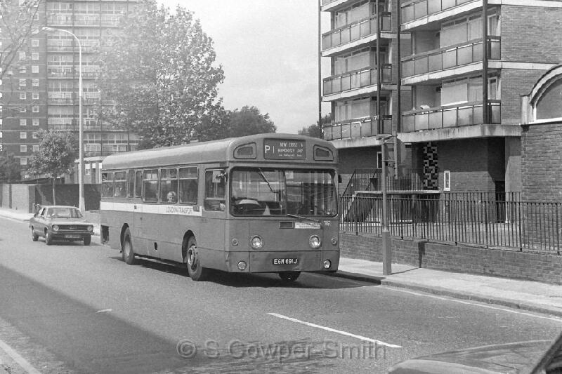 P1,BW20,30,SMS691,P1,NEW CROSS BERMONDSEY LOOP,ROTHERHITHE NEW RD,JUNE 1977.JPG