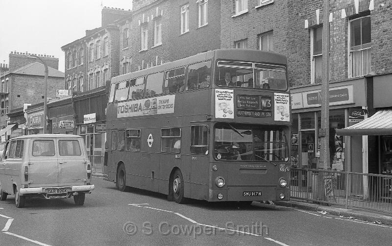 W3,BW40,15,DMS0917,W3,NORTHUMBERLAND PK STN,FINSBURY PARK,21051978.jpg