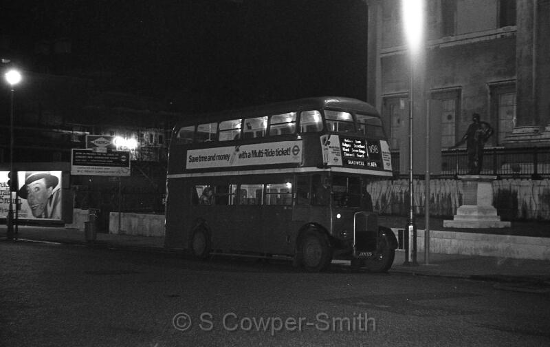 N98,BW31,07,RT0939,N98,Chadwell Heath,Trafalgar Sq,Apr 78.jpg