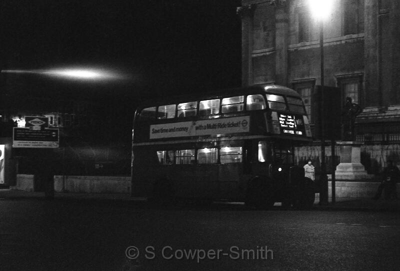 N98,BW31,16,RT0939,N98,Chadwell Heath,Trafalgar Sq,Apr 78.jpg